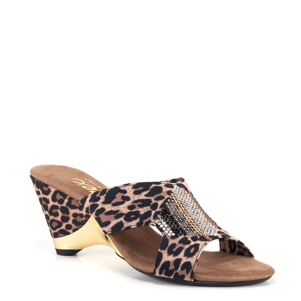 Antonia  / Leopard