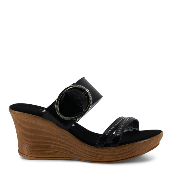 Cynthia / Black