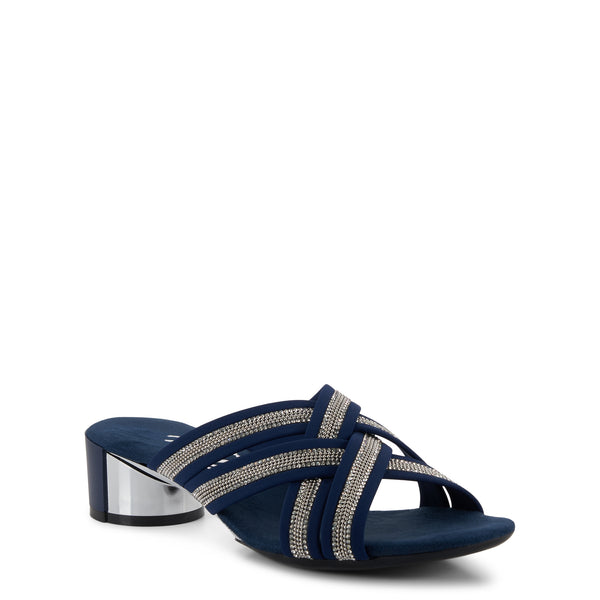 Misha / Navy